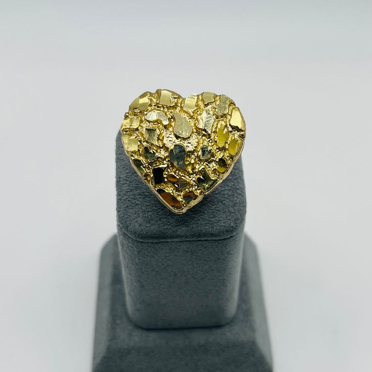 Heart nugget ring