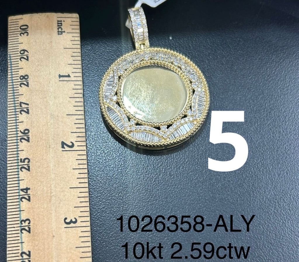 Luxury Picture Charms